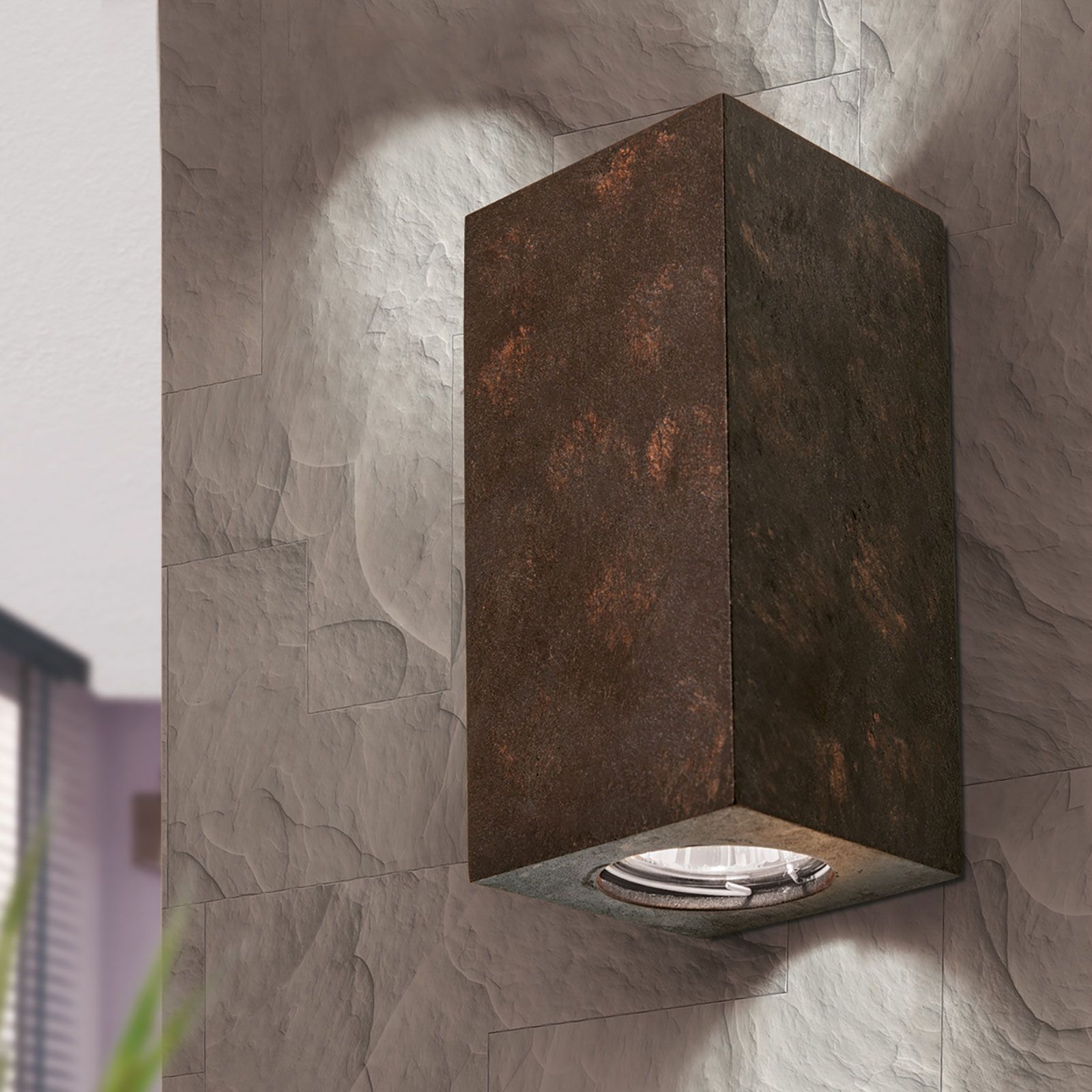 Wall light CUBE, 2x GU10, rusty ceramic cover