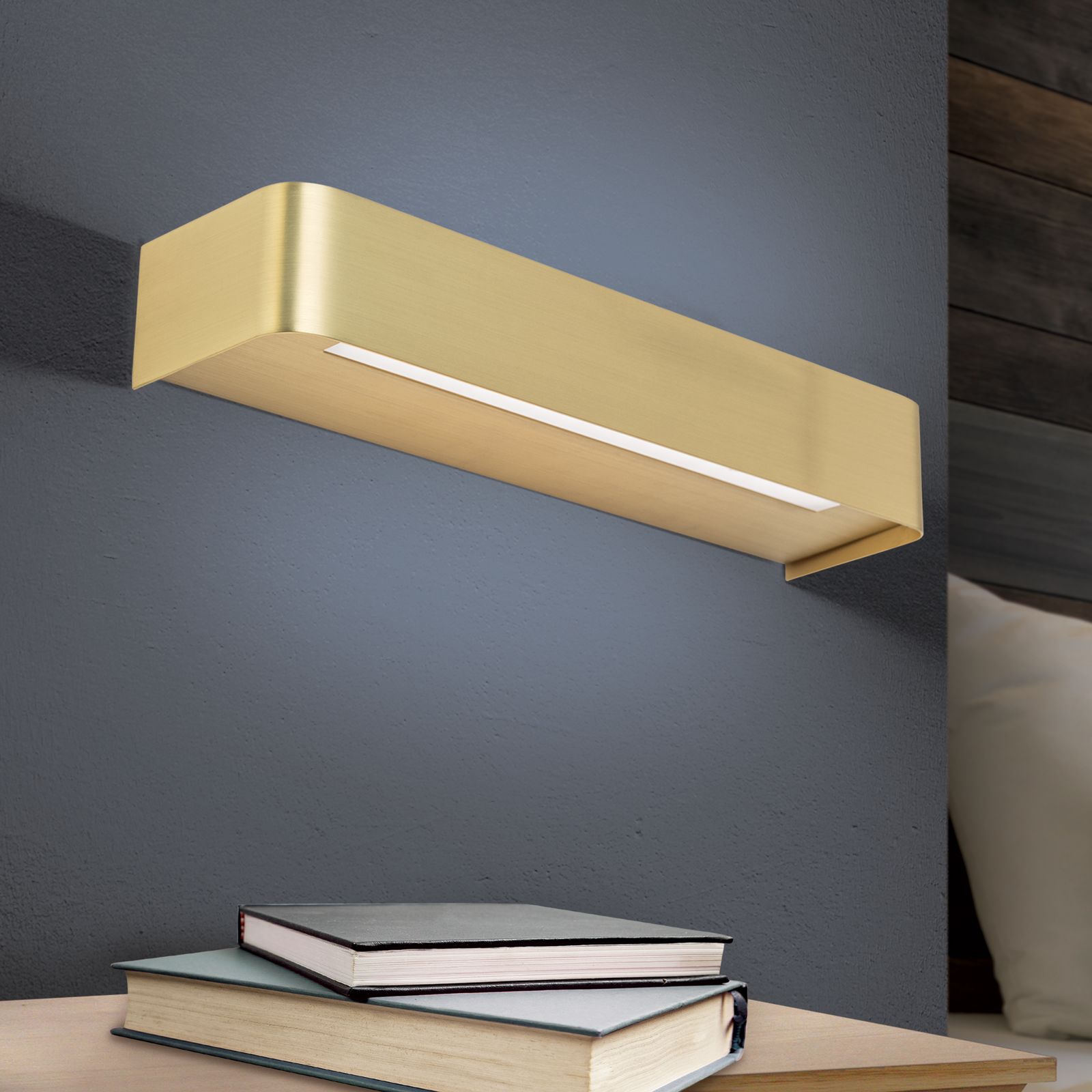 Wall light BERNHARD, matt brass