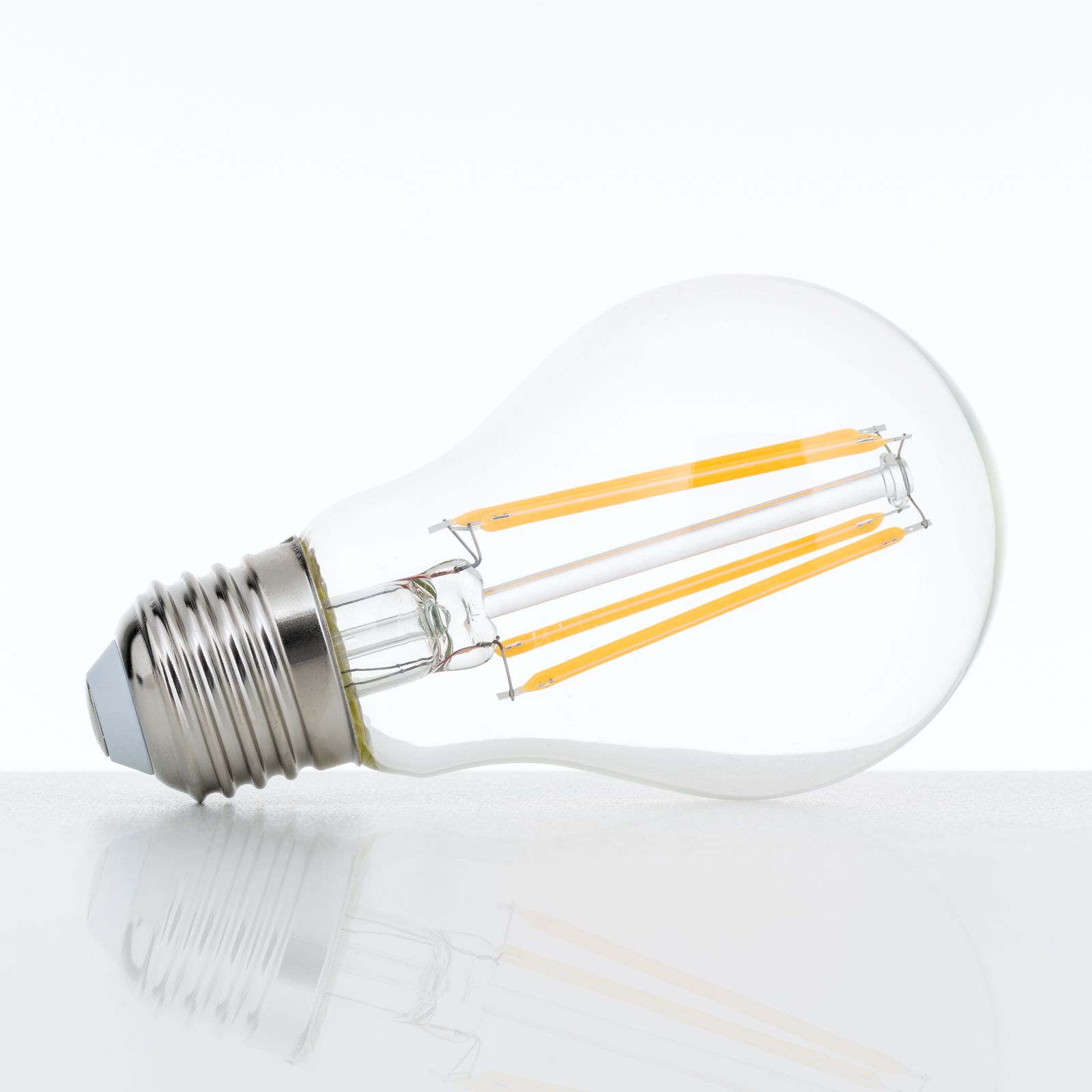 LED pear shaped lamp, E27, 8Watt
