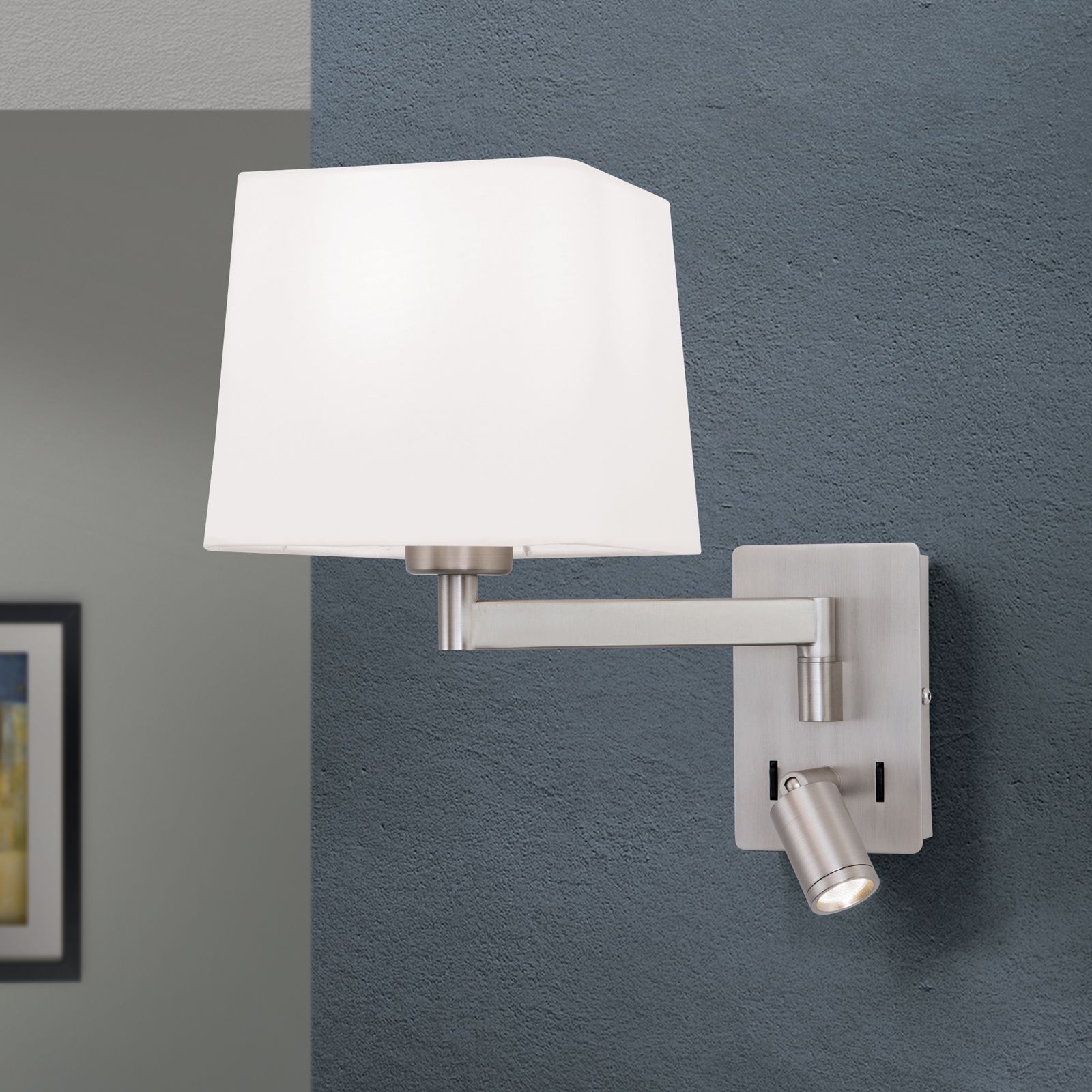 Wandleuchte CARLTON, satin mit weißem Stoffschirm