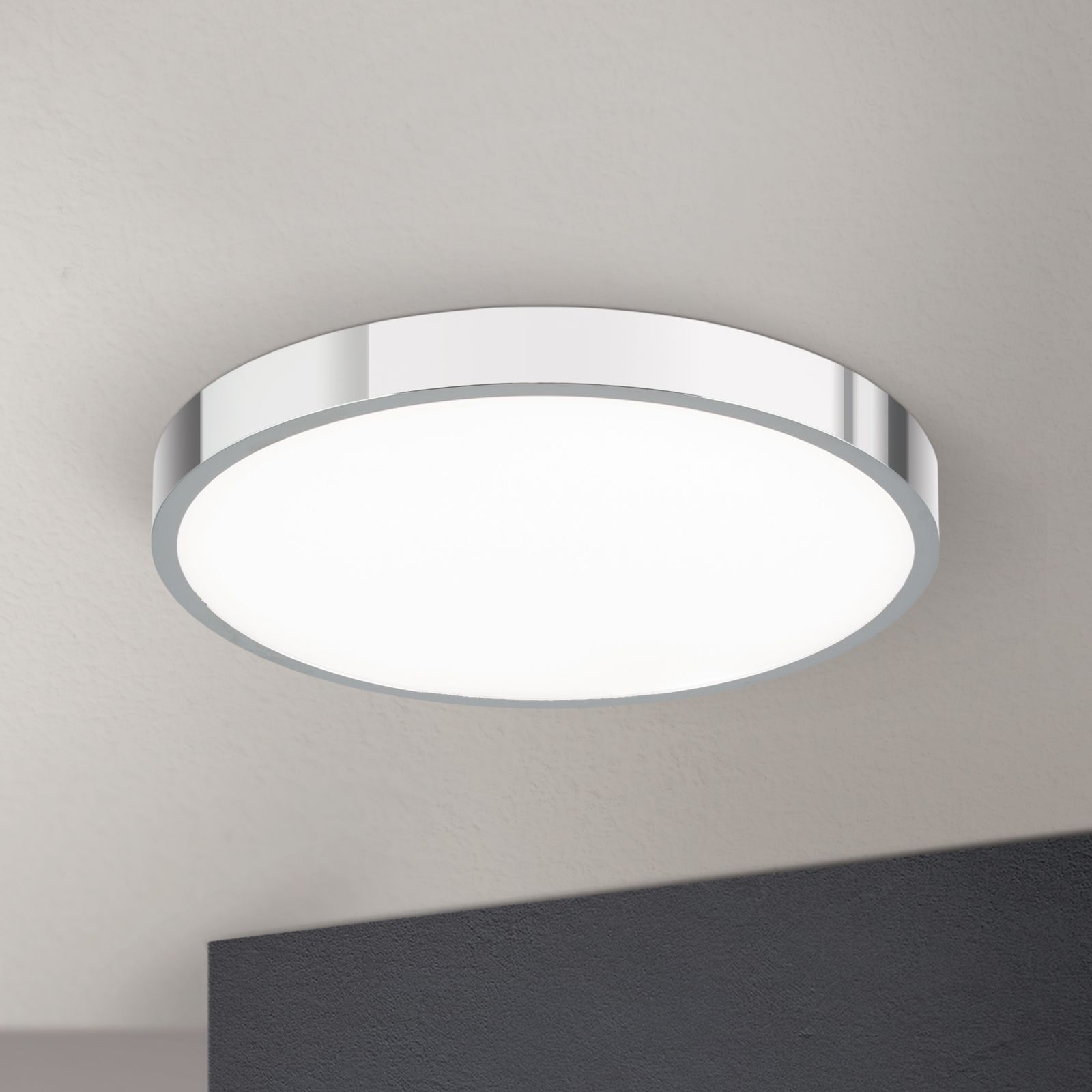 LED ceiling light BULLY, Ø 24 cm, chrome