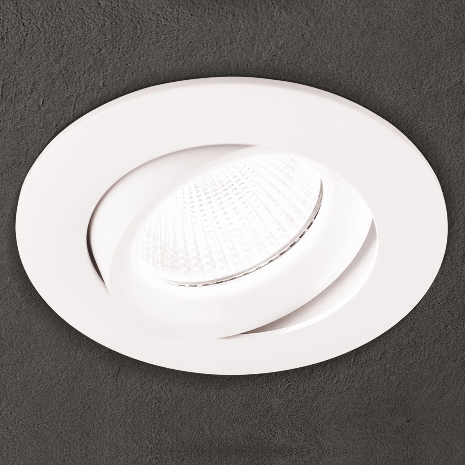 CHOICE LED downlight, white finish, round