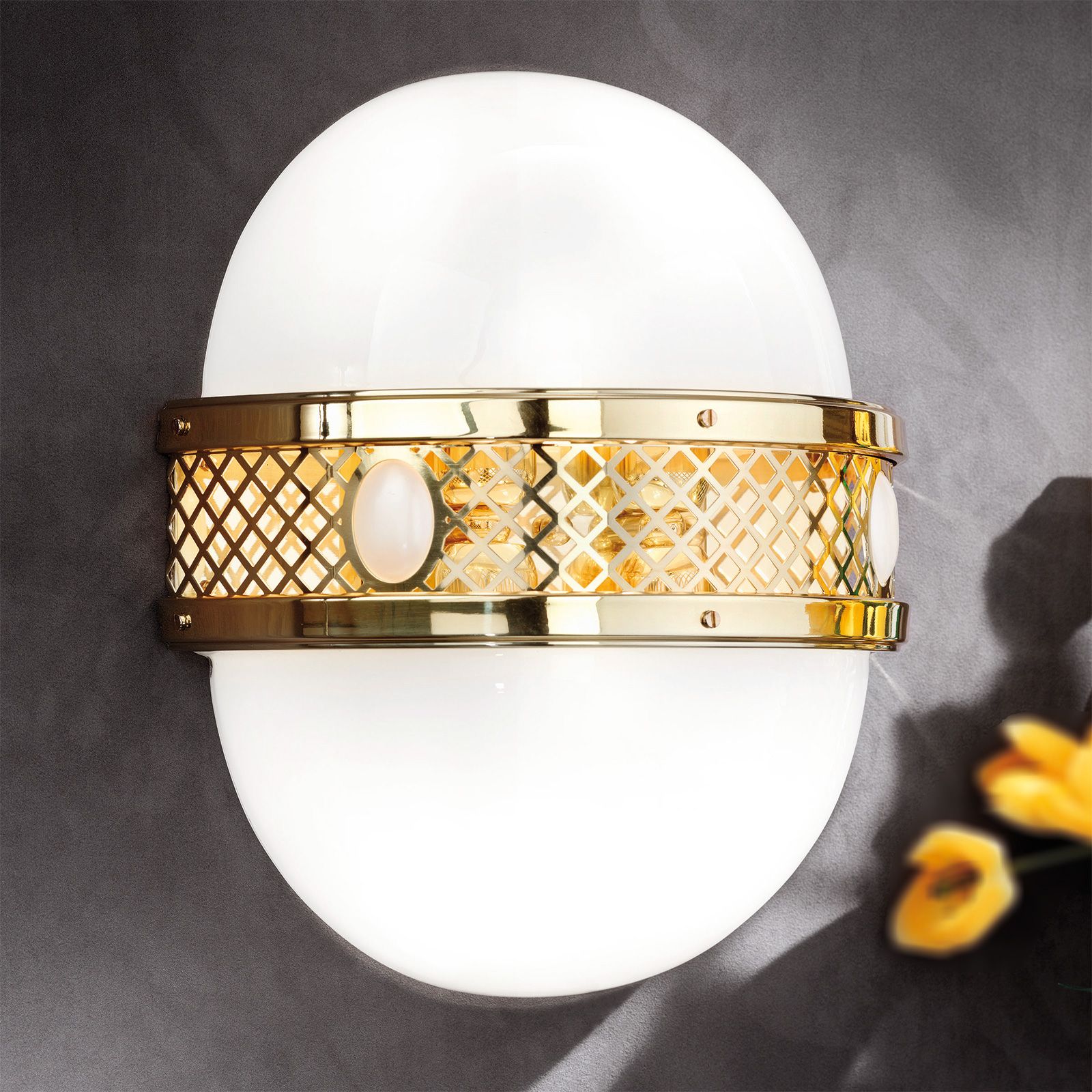 Wandleuchte ALT WIEN, 4-flammig, Messing glänzend, H39cm