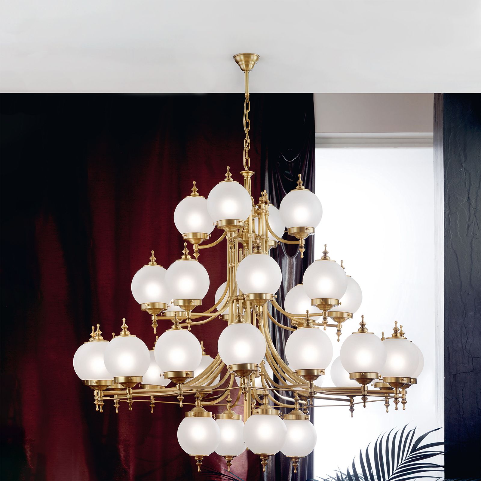 Luster 1510 OBJEKTDESIGN, 32-flammig, Bronze, mit matten Gläsern